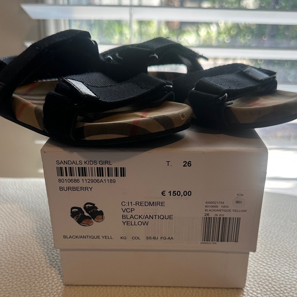 Authentic Burberry Kids "Redmire" Sandals - Picture 8 of 8